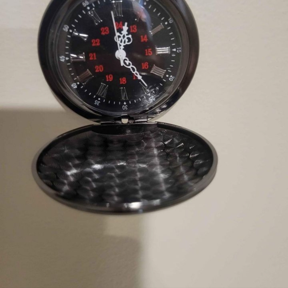 Black Stylish Pocket Watch - Picture 3 of 5